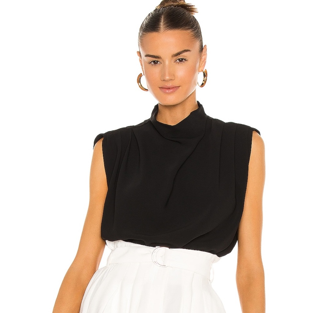 Sleevelsss Fabienne Top